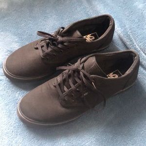 Women’s all black vans